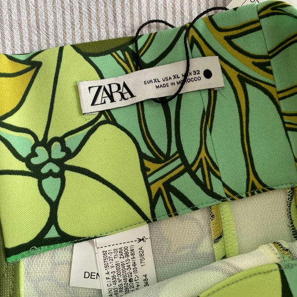 ZARA Patterned Mini Skirt Blogger Favourite - Picture 4 of 16